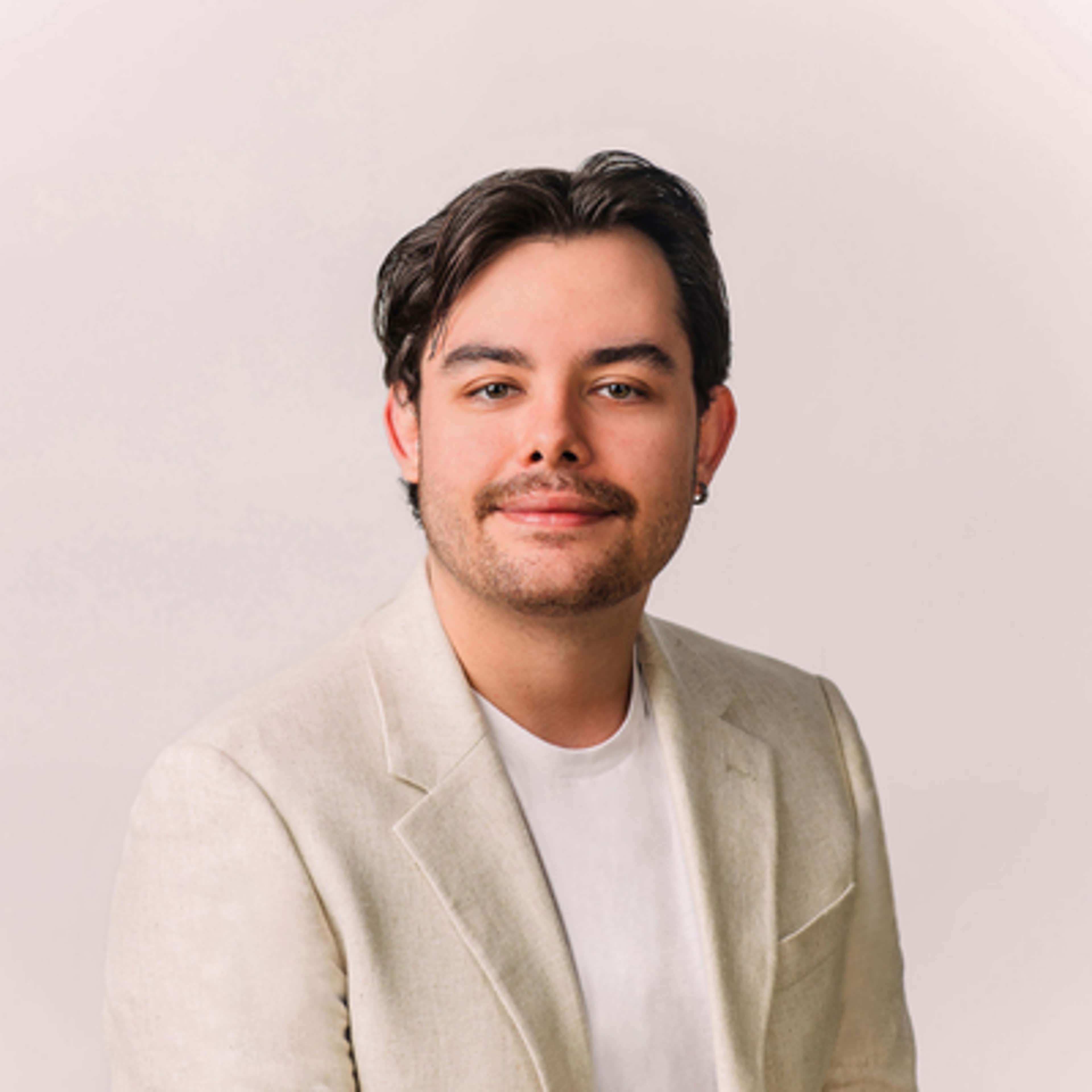 Alper	Kale