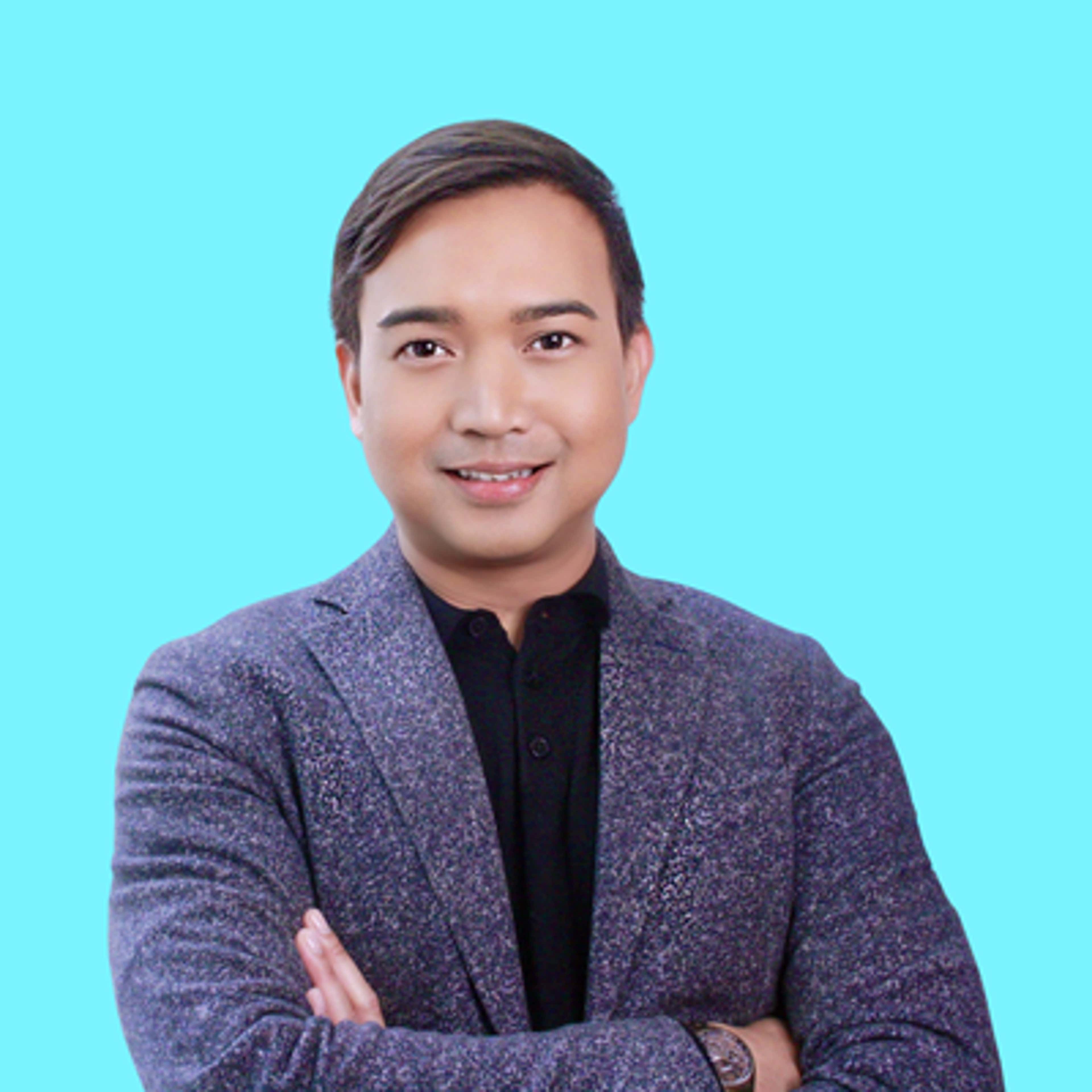 Wenzel Ryan Reyes Posing for photo with arms folded