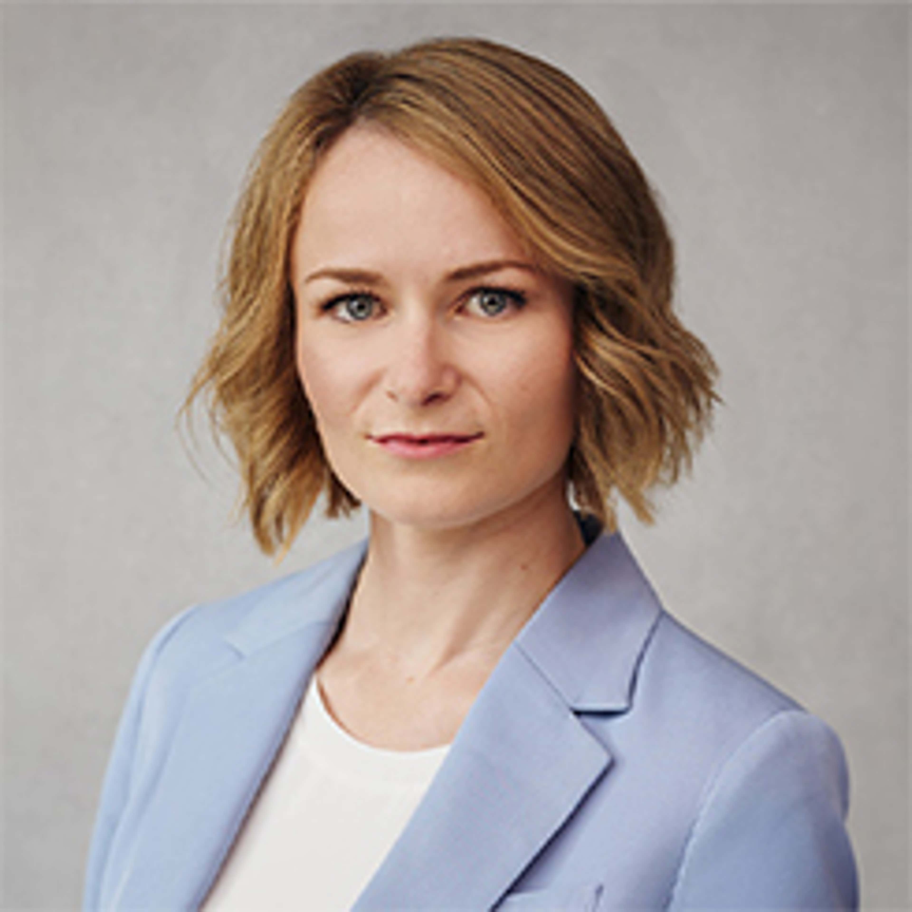 Headshot of Gillian Kunza, CPA, CMA 