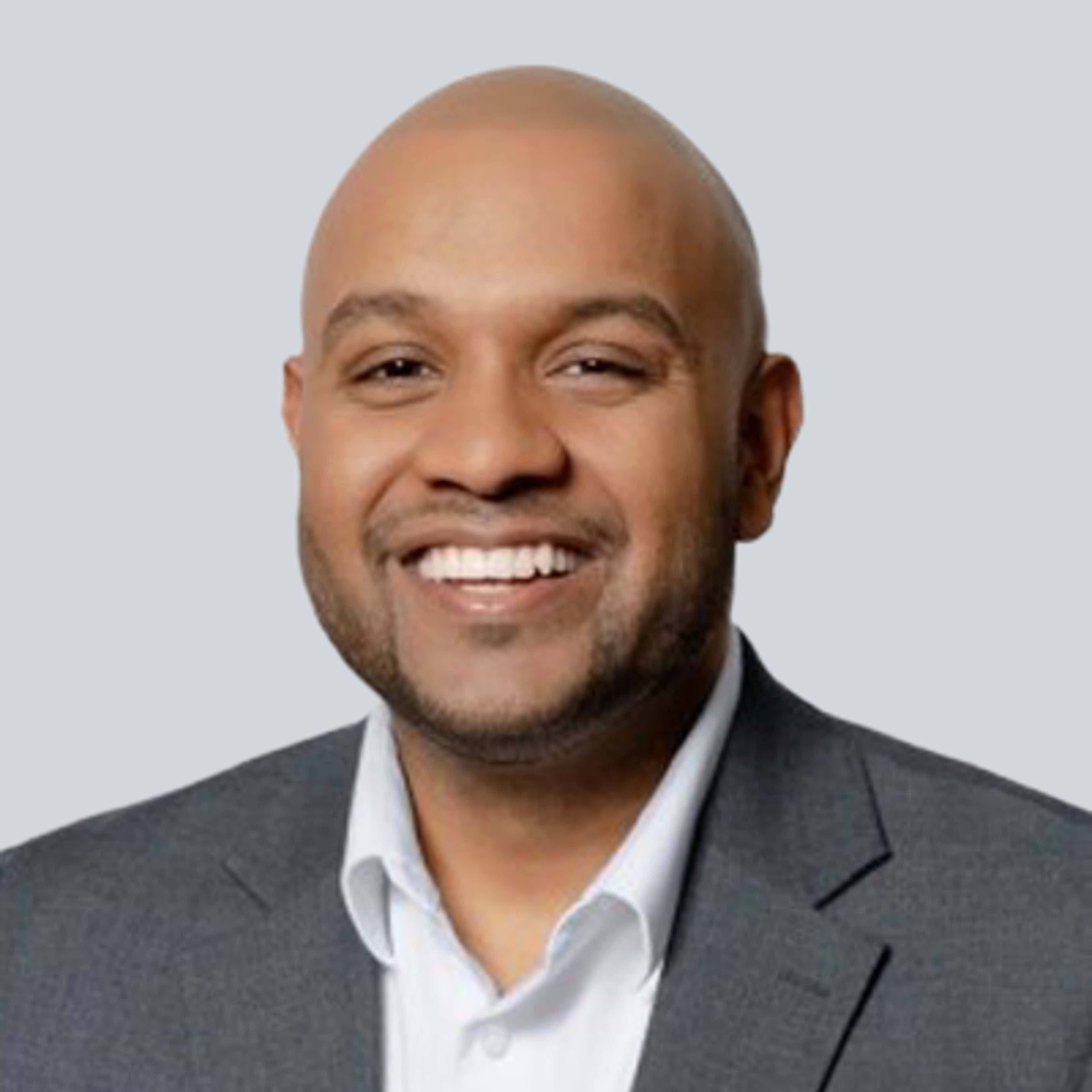 Dishan Ratnajothi, CPA headhsot