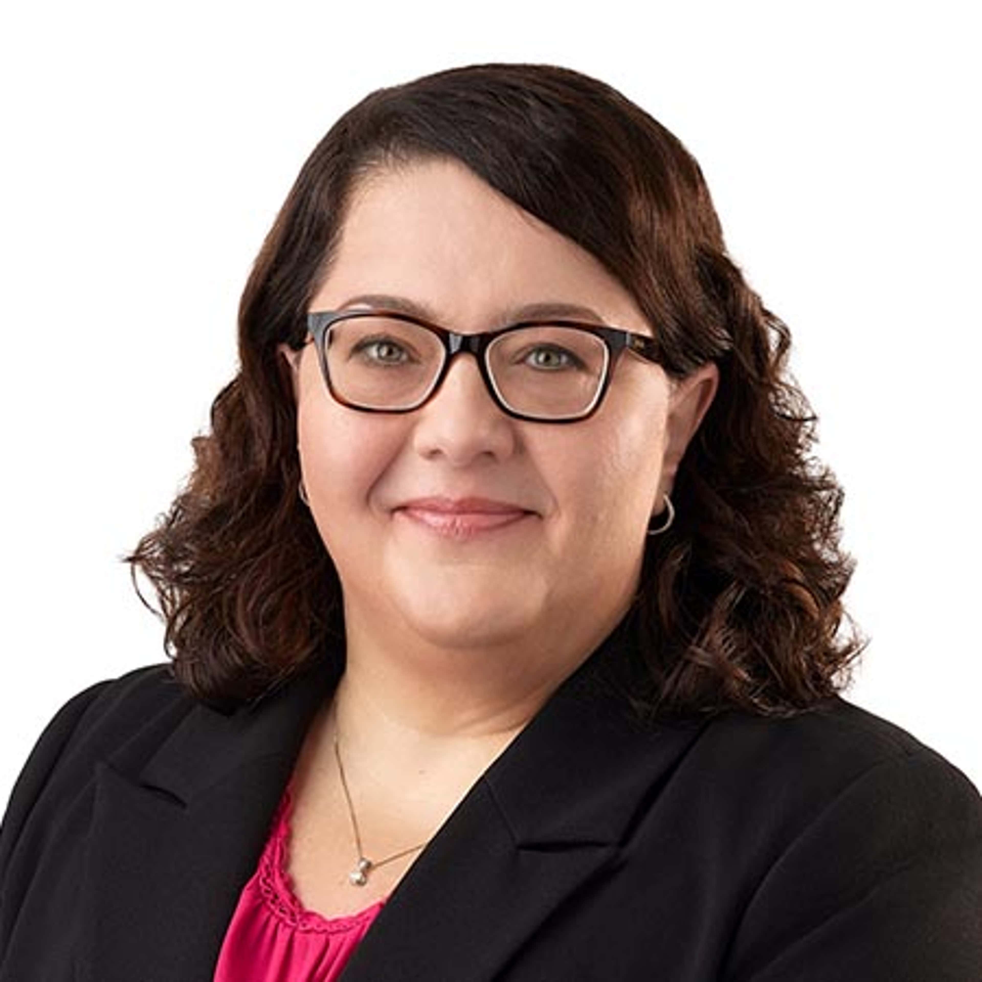 Headshot of Paulina Molnar, CPA, CA, ICD.D